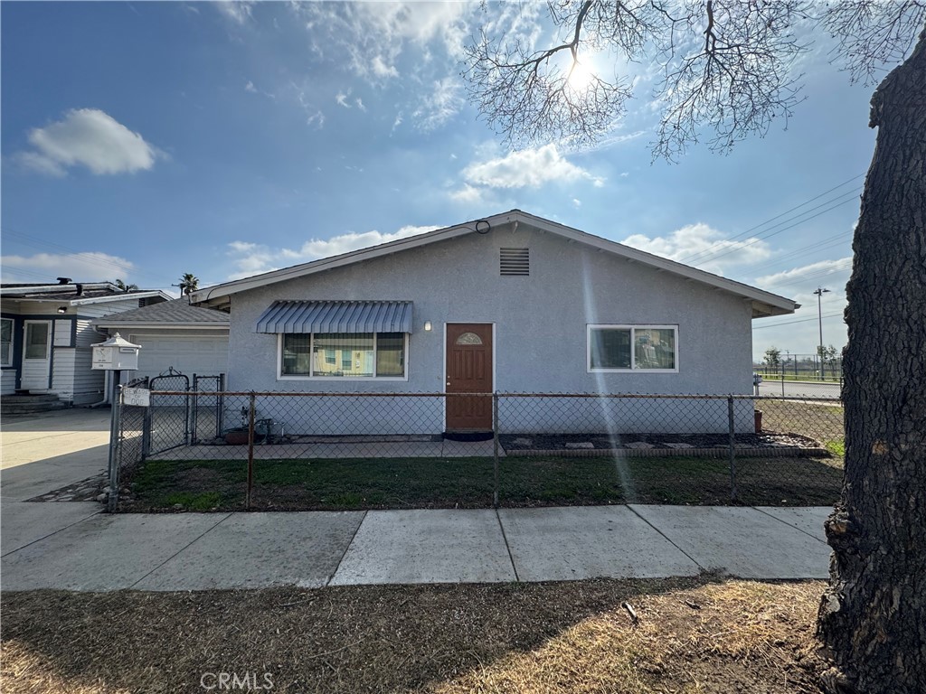 Discover this charming 3-bedroom, 2-bath home in the heart of Azusa, perfectly situated across the street from Memorial Park. This inviting residence features a spacious layout with plenty of natural light, an attached 2-car garage, and a shared driveway. The home offers comfortable living with a functional kitchen, cozy living spaces, and well-sized bedrooms. Enjoy the convenience of nearby recreational facilities, shopping, and dining, all while being nestled in a vibrant neighborhood. Don't miss this fantastic opportunity to own a home in a prime Azusa location!