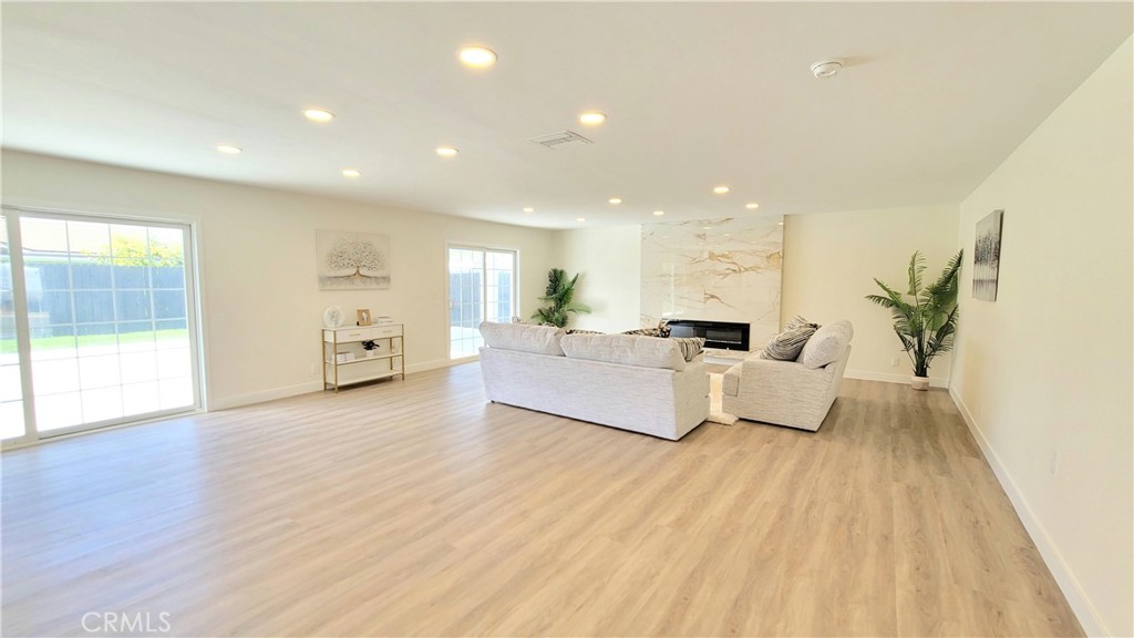 3109 Monroe Way