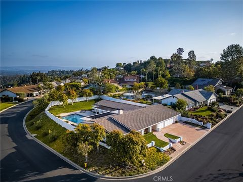 A home in North Tustin