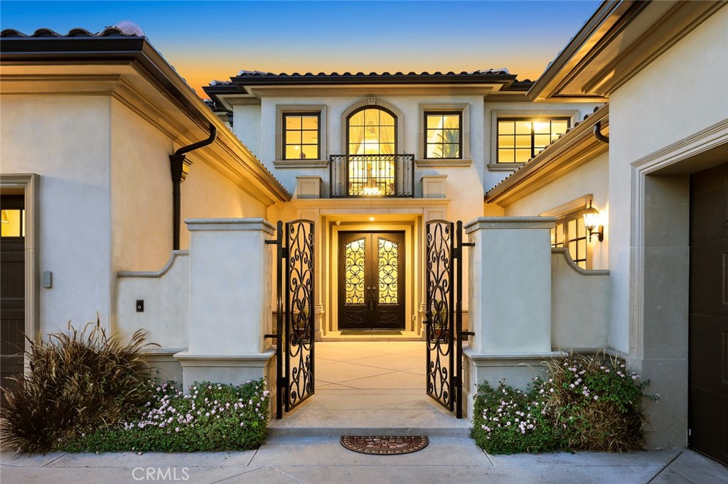Properties 3 627 W Palm Drive