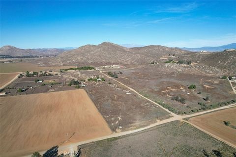 31700 Holland Road Winchester CA 92596