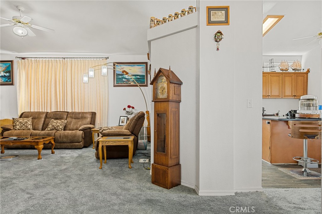 10961 Desert Lawn Dr #472