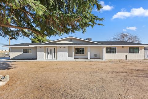 16628 Elm Street Hesperia CA 92345