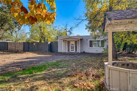 A home in Clearlake Oaks