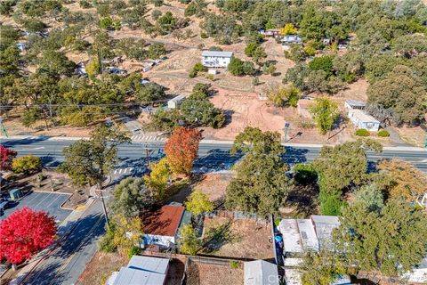 A home in Clearlake Oaks