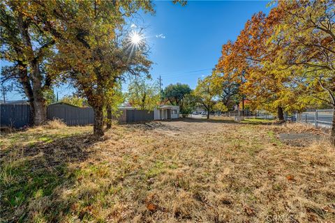 A home in Clearlake Oaks