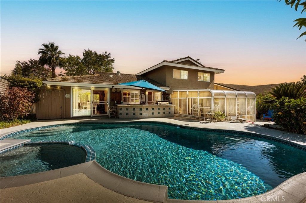 listing image 130728151849434979021