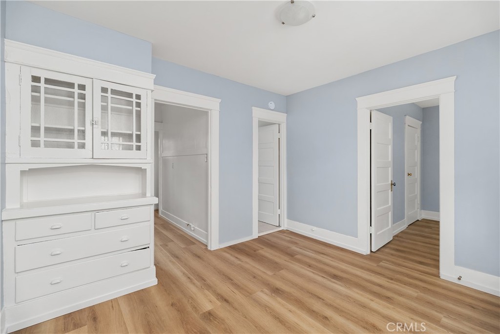 1070 Loma Vista Drive