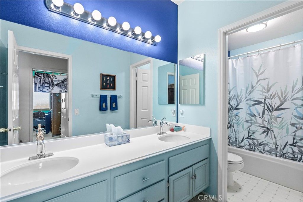 listing image 130721614205546030919