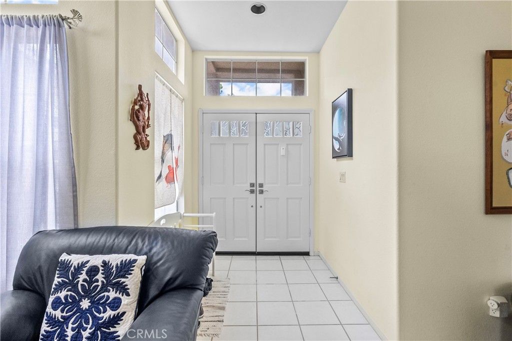 listing image 130728406209832402264