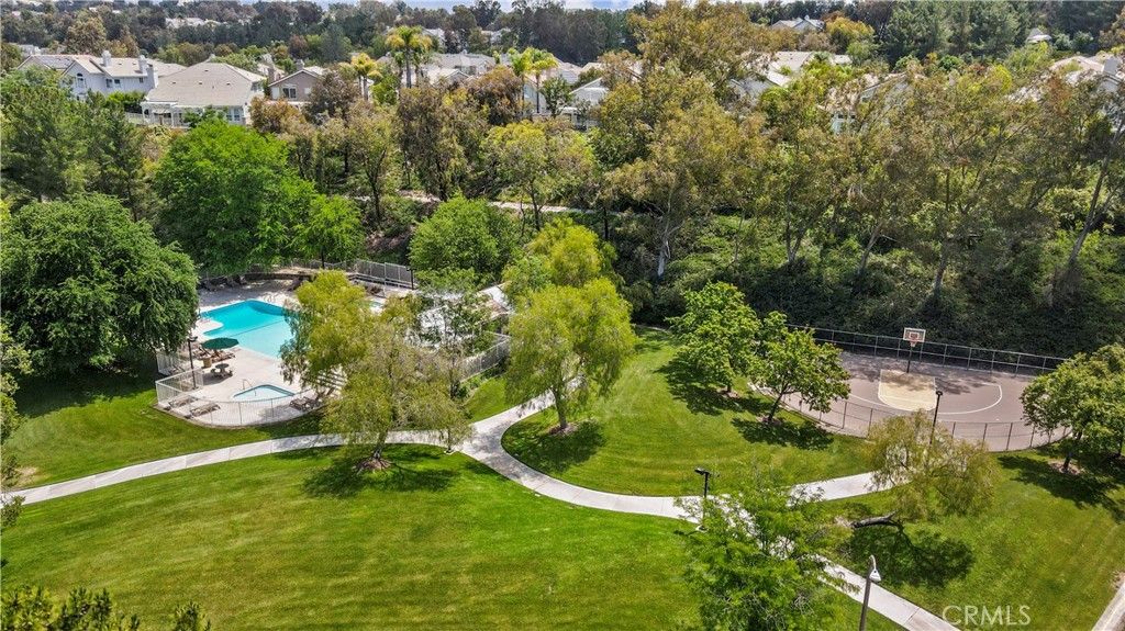 listing image 130726325098671895521