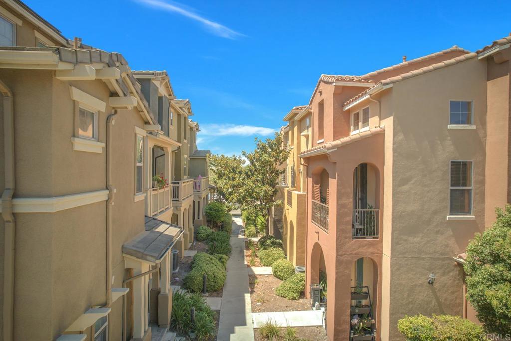 Photo 4 of 13 of 1804 Olive Green Street 9 condo
