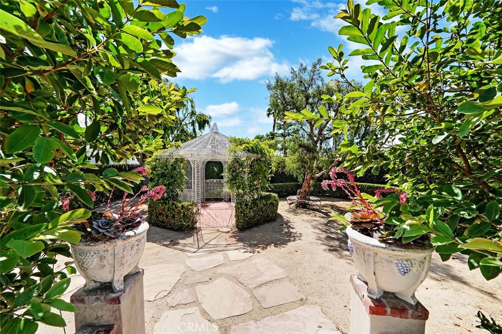 North Laguna (NL) - Residential