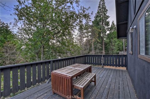 A home in Cedarpines Park