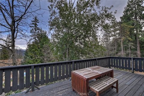 A home in Cedarpines Park