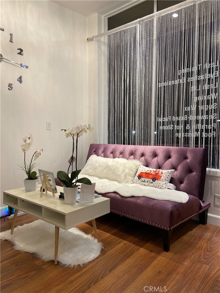 Private studio room available in newly remodeled salon! There are 2 rooms available (approximately 9' x 12') perfect for facials, waxing, sugaring, tattoo, threading, brows, permanent make-up, body massage, etc. Sink and big cabinet storage within each room. Rent the small room for $500 per/mo. or the large room for $650 per/mo. Free 1 week set up of your room! Move in any time! The salon consists of 5 private rooms, a waiting area, bathroom, and a break room. There are plenty of street parking as well as a parking lot. Own your own business - set your own hours, prices, and products. All the freedom and independence of a Sola or Pheonix Salon but in a small boutique environment.
