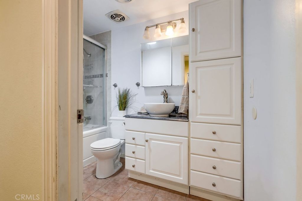 listing image 130721440199764843201