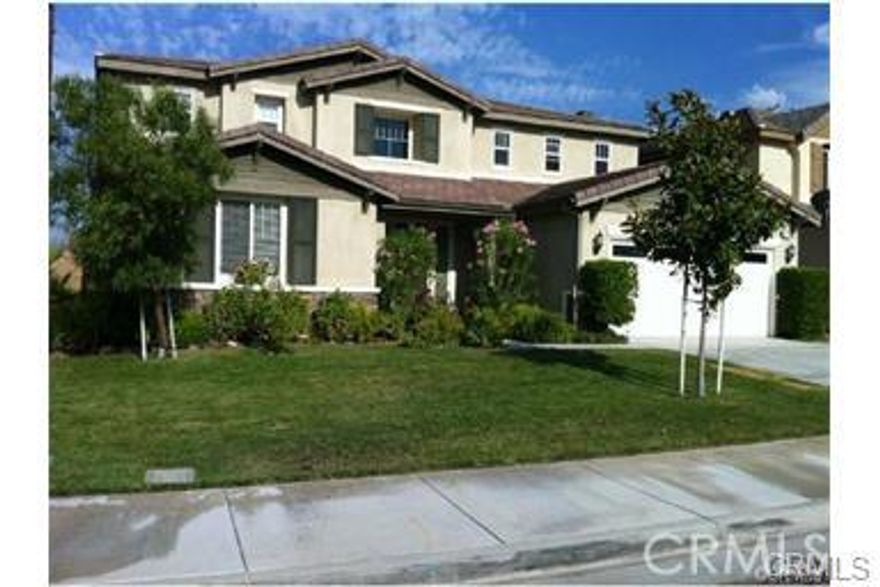 North Star Ranch home located adjacent to North Star Park Trail-Head with 20+ miles of hiking trails! This huge and fabulous property is a Lennar-built, Murrieta beauty that shines from top to bottom! It's a 5/3 with 3,833 sq ft!!! 4 bedrooms 2 full baths upstairs and 1 bedroom and 1 full bath down stairs. You'll love this wide-open floor plan that includes a cozy private living room, gigantic family room with tv niche and a beautiful fireplace!! Gorgeous gourmet kitchen with stainless steel appliances, dual ovens, slab granite, upgraded cabinets, recessed and under-cabinet lighting! There's plenty of room for in-kitchen dining as well as a separate formal dining room. Down stairs also features upgraded 18-inch ceramic tiles! A perfect sized loft ideal for movie or play room. There's a common-area media center- a perfect place for the family computer!! Crazy-huge master suite and master bathroom featuring double sinks and comfortable vanity area. This home also has no neighbors to the east which allows beautiful mountain views. Appropriately landscaped, pool-sized back yard- ideal for entertaining. ***PLEASE NOTE THAT THE PHOTOS DISPLAY A VACANT HOME BUT THE PROPERTY IS OCCUPIED. AWESOME HOUSE COME TAKE A LOOK!