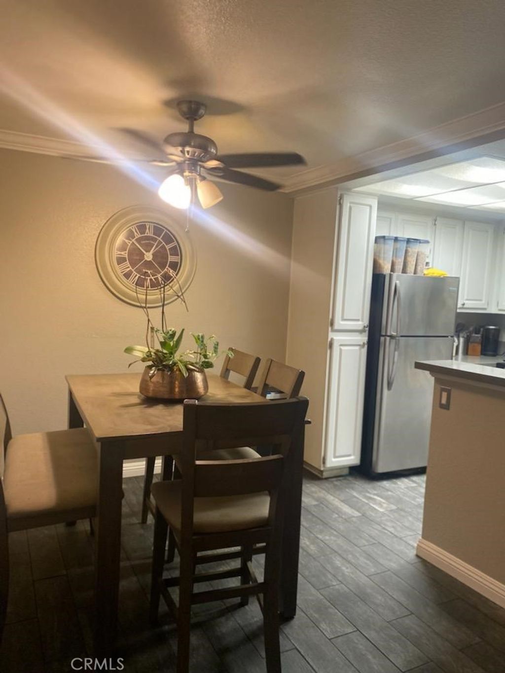 listing image 130722781921864283188