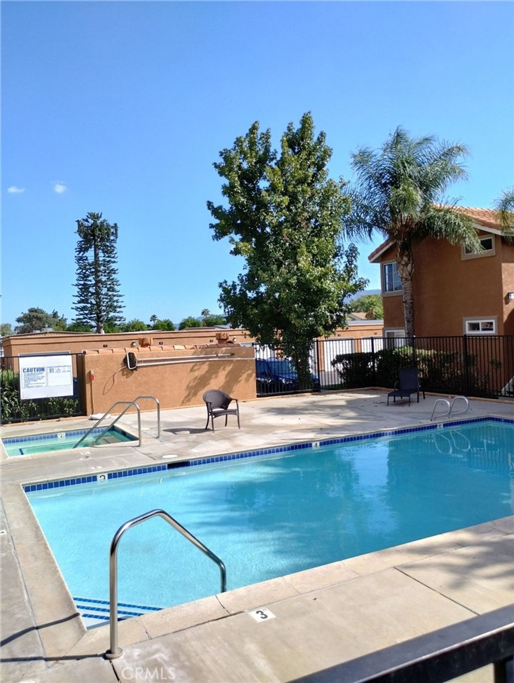 listing image 130725606320300735349