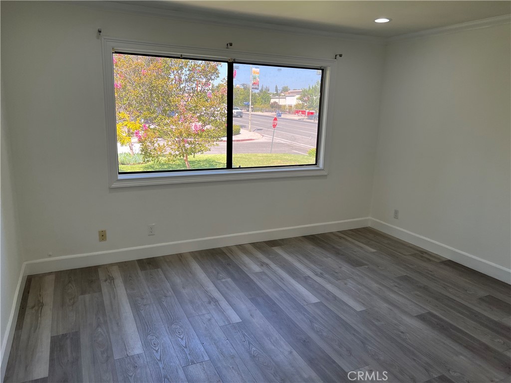 Photo 6 of 6 of 10500 Sunland Boulevard 4 townhome