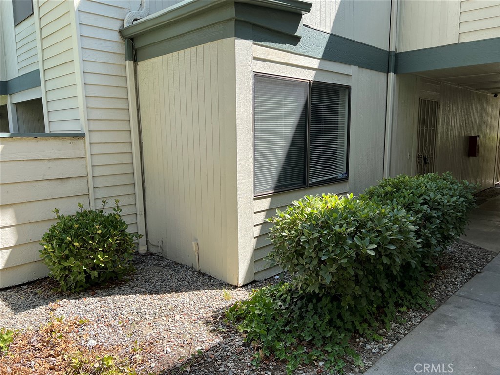 Photo 3 of 6 of 10500 Sunland Boulevard 4 townhome