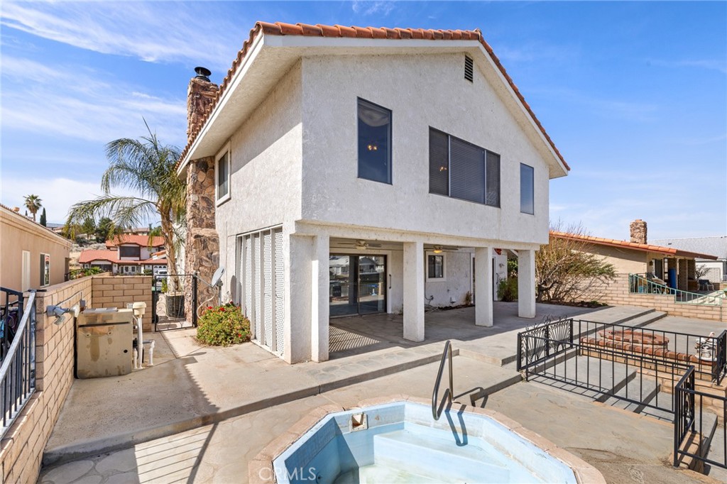 13615 Spring Valley Pkwy