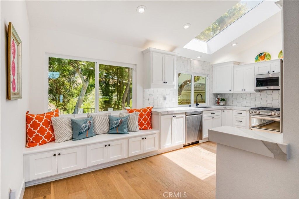 listing image 130723255733872132164