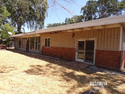 A home in Clearlake Oaks