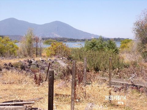 A home in Clearlake Oaks