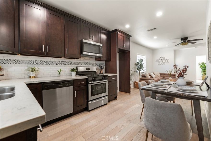 Stunning Remodeled 3-Bedroom, 1.5-Bathroom Home – 1,000 Sq. Ft. This beautifully upgraded residence boasts soaring 9-ft ceilings, a sleek modern kitchen with top-of-the-line appliances, and stylish cabinetry. Nestled in a prime neighborhood, you'll enjoy easy access to top-rated schools, shopping, dining, and the freeway. Bonus: A spacious 2-car garage and convenient in-home washer & dryer hookups. Don't miss out on this exceptional home—schedule a tour today!