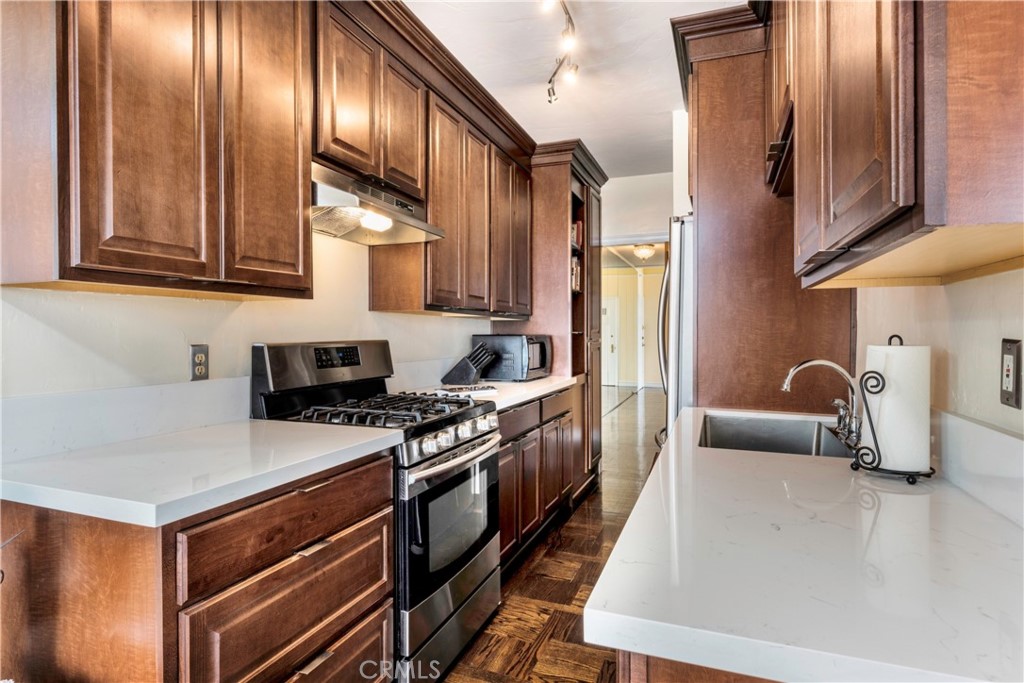 Villa Riviera (VLR) - Residential