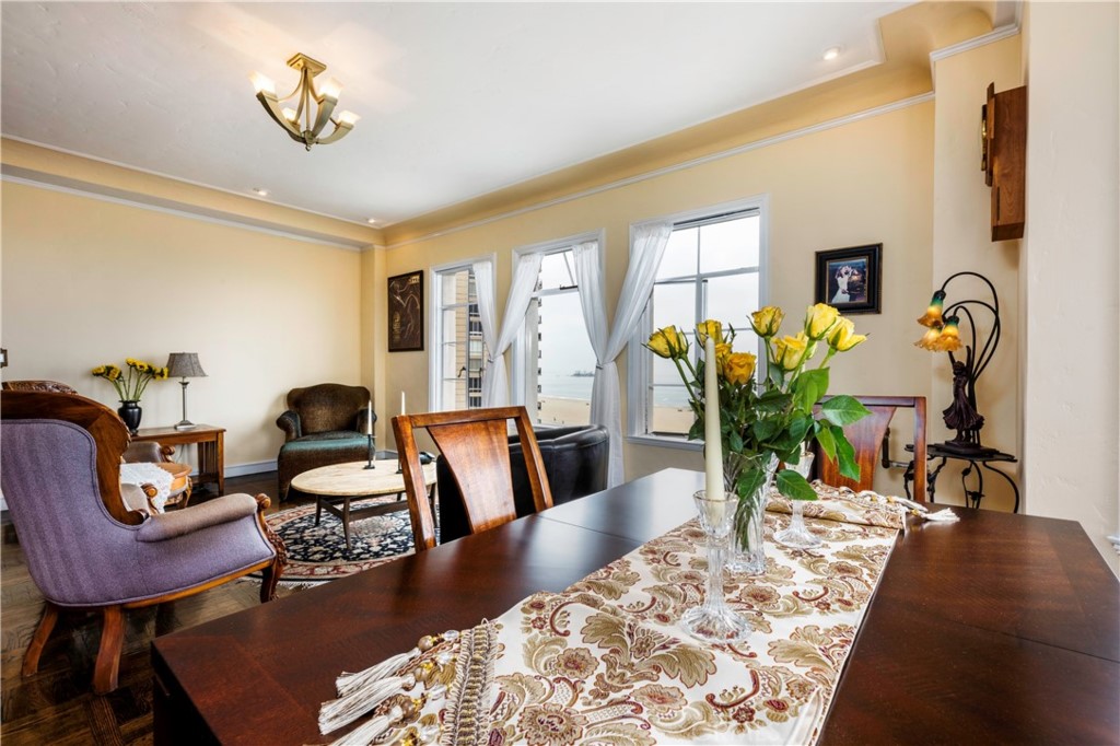 Villa Riviera (VLR) - Residential