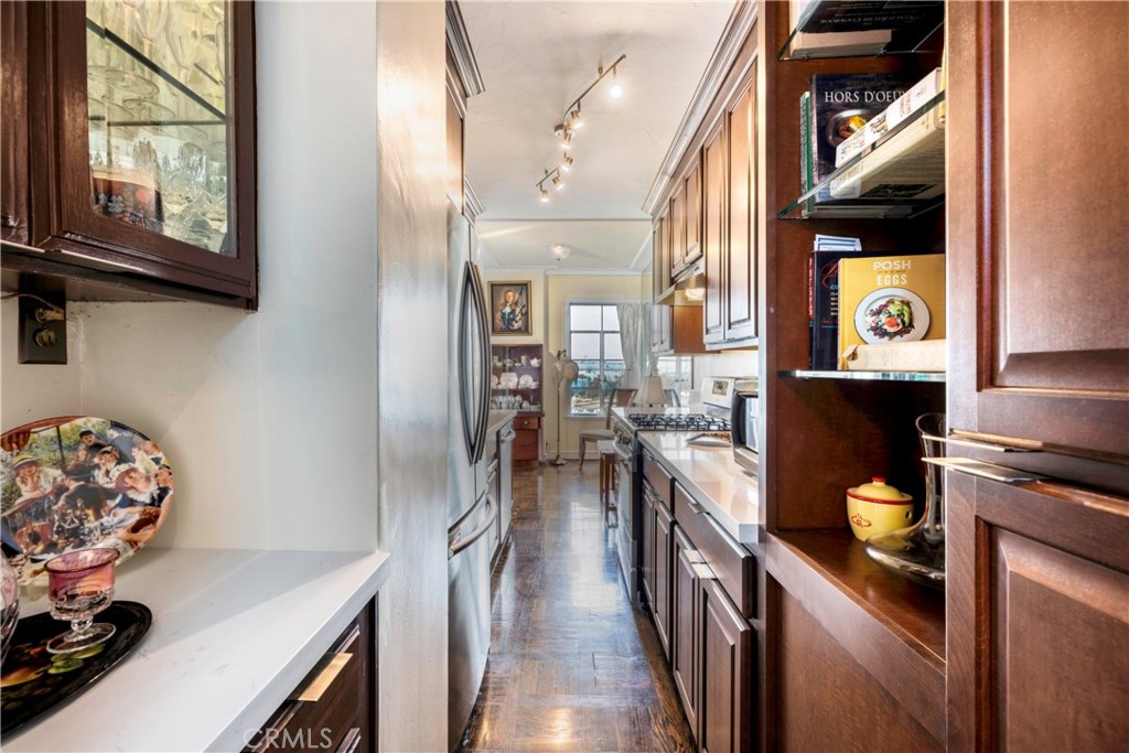 Villa Riviera (VLR) - Residential