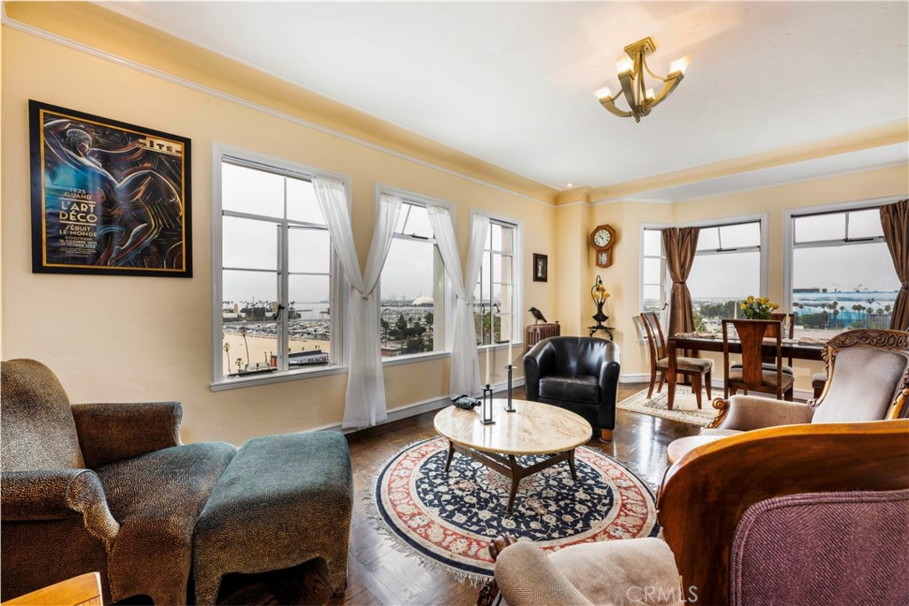 Villa Riviera (VLR) - Residential