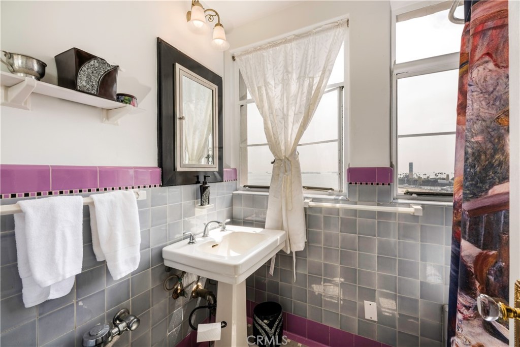 Villa Riviera (VLR) - Residential