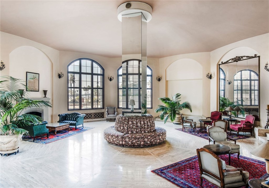 Villa Riviera (VLR) - Residential