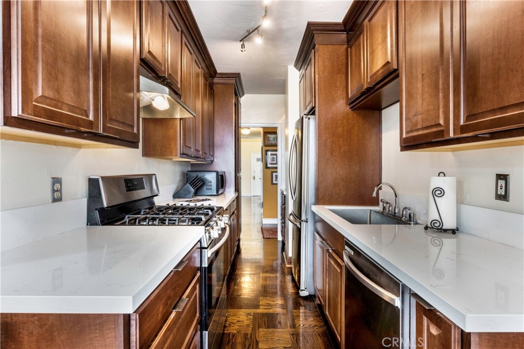 Villa Riviera (VLR) - Residential