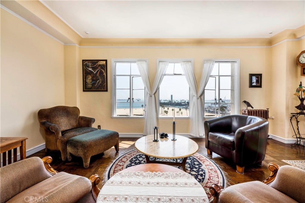 Villa Riviera (VLR) - Residential