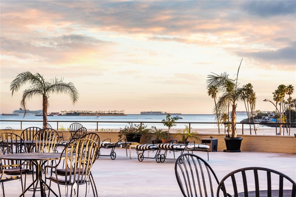 Villa Riviera (VLR) - Residential