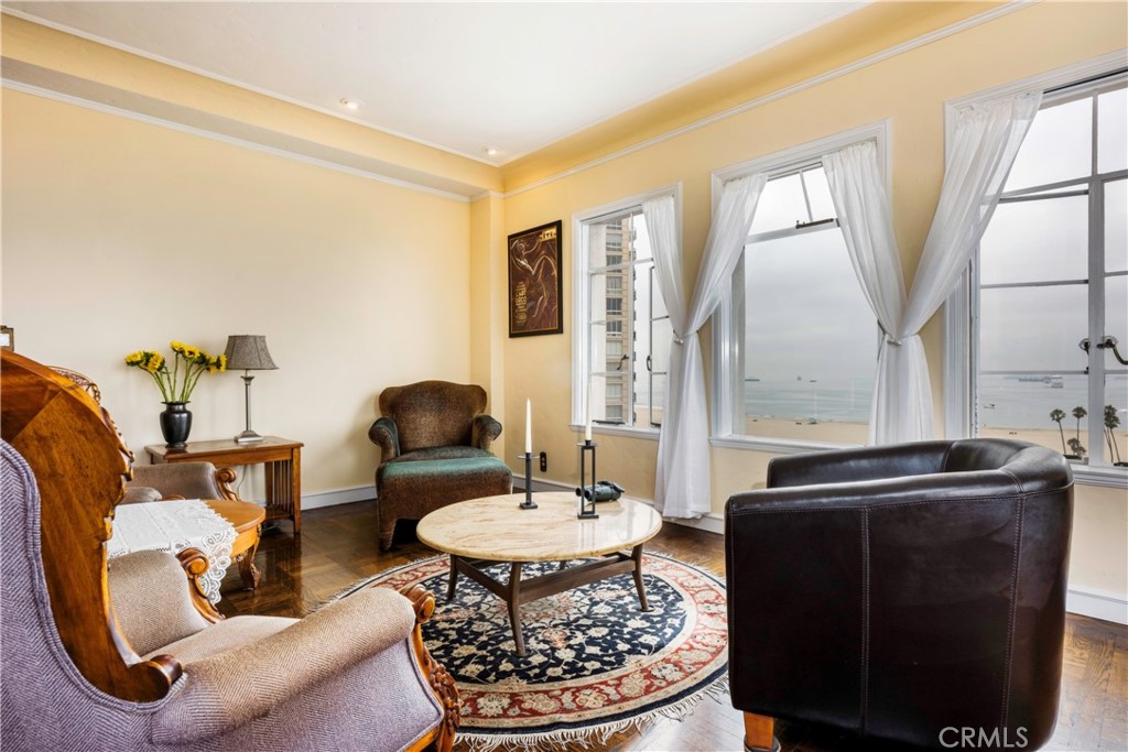 Villa Riviera (VLR) - Residential