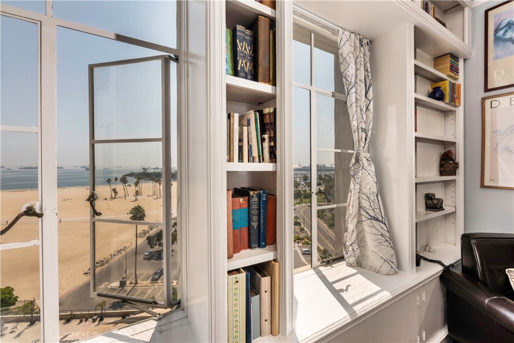 Villa Riviera (VLR) - Residential