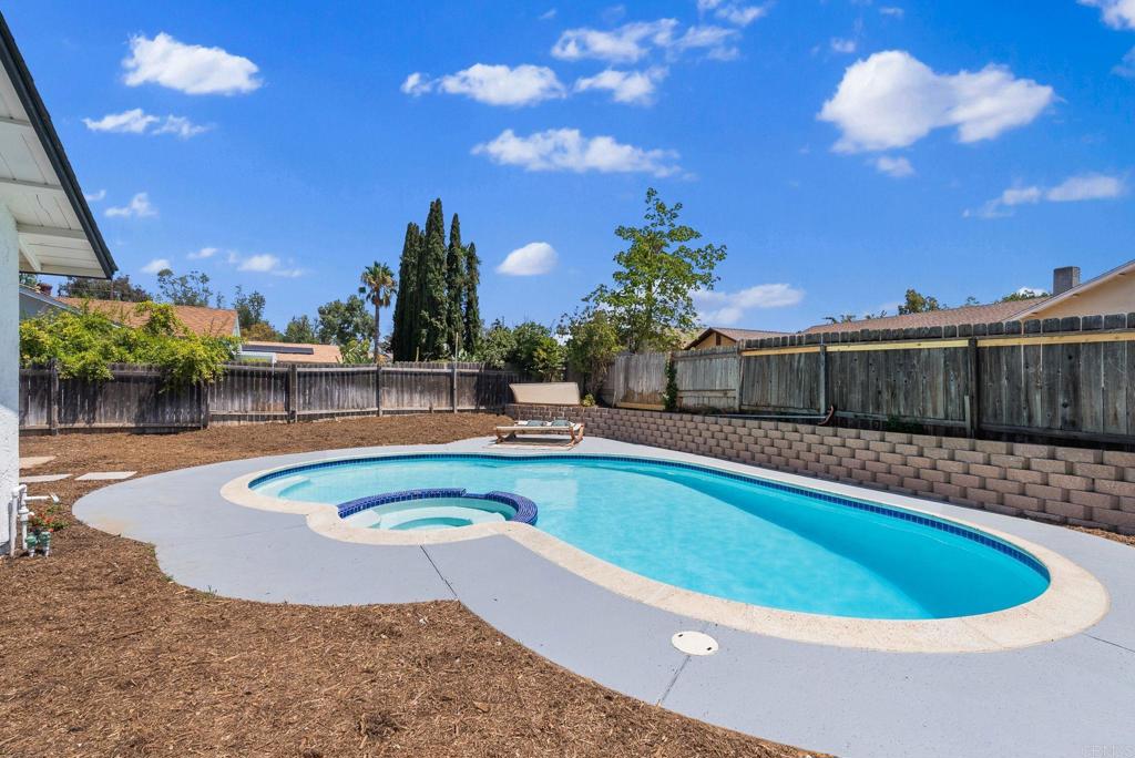 1452 Red Bark Road