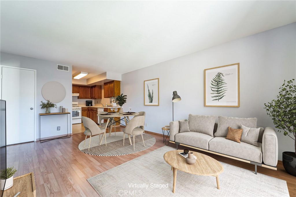 150 E Los Angeles Avenue 514