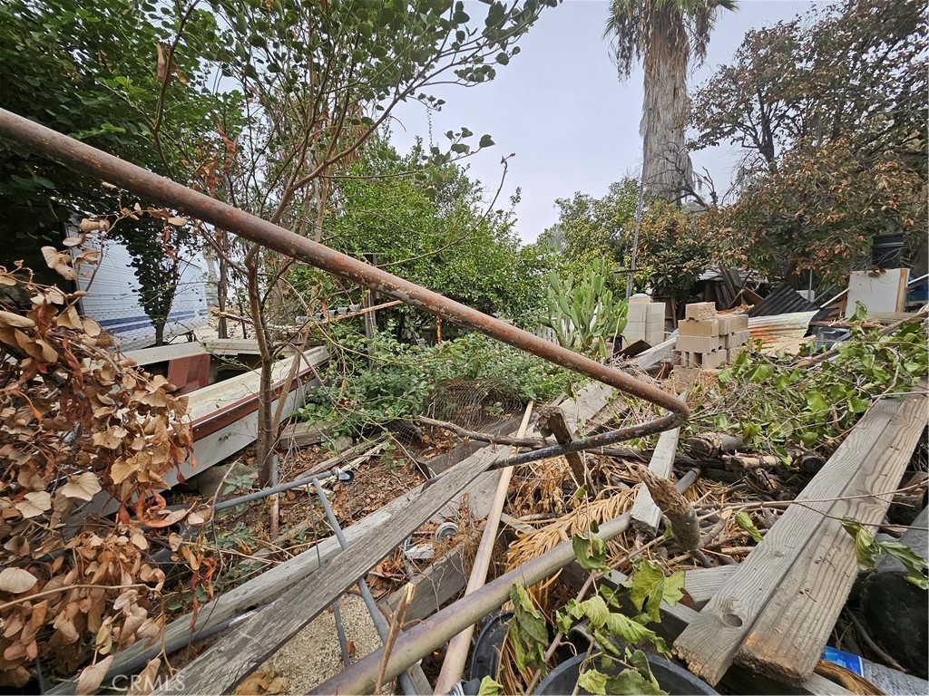 566 E Santa Fe Street