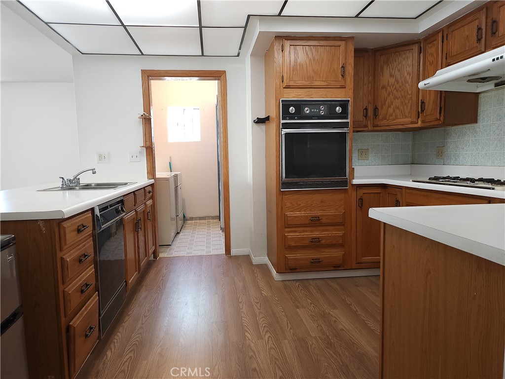 Photo 3 of 9 of 338 S Willard Avenue house