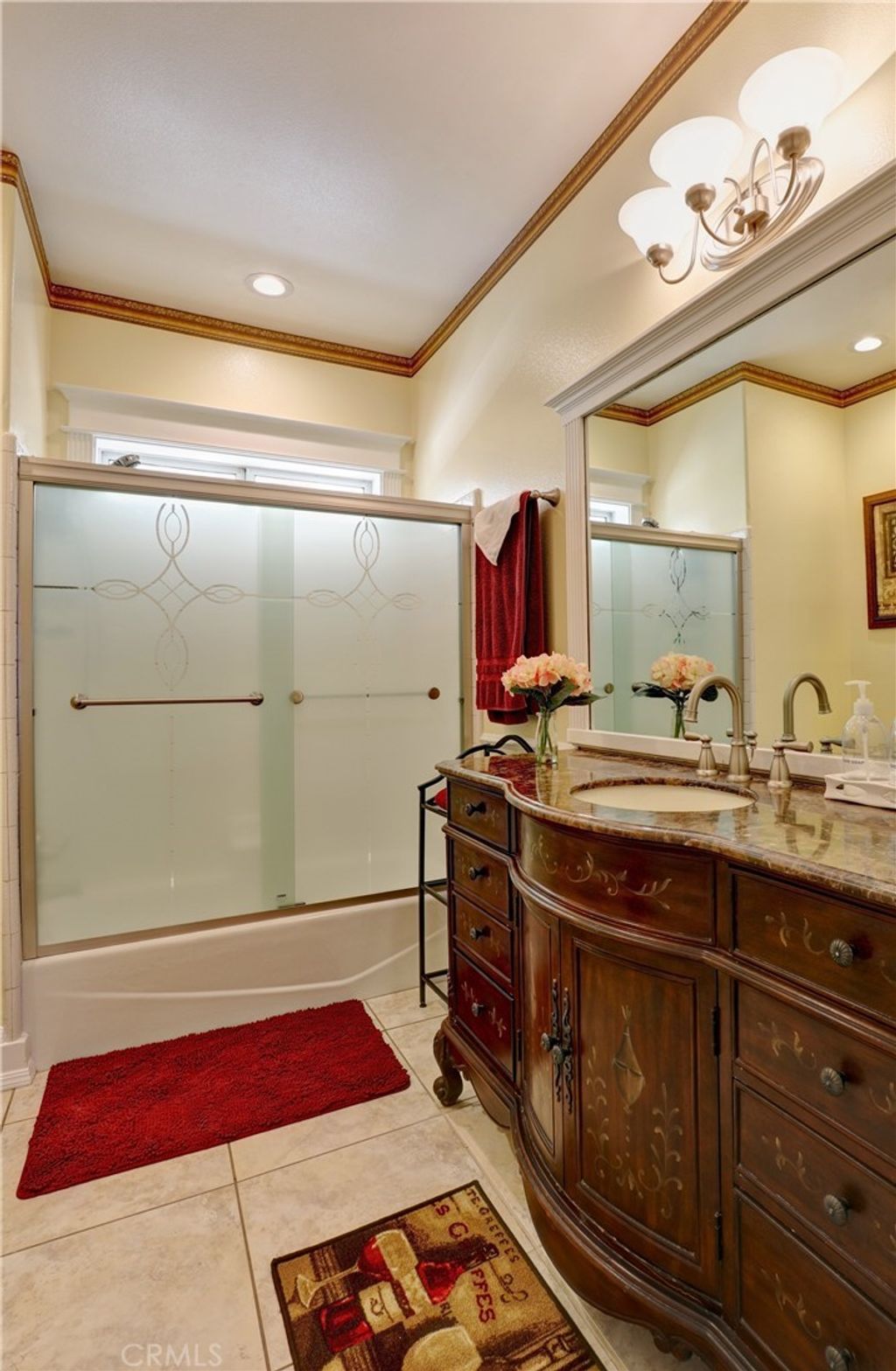 listing image 130722581866094361212