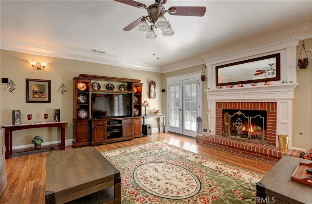 listing image 130720706160827822660