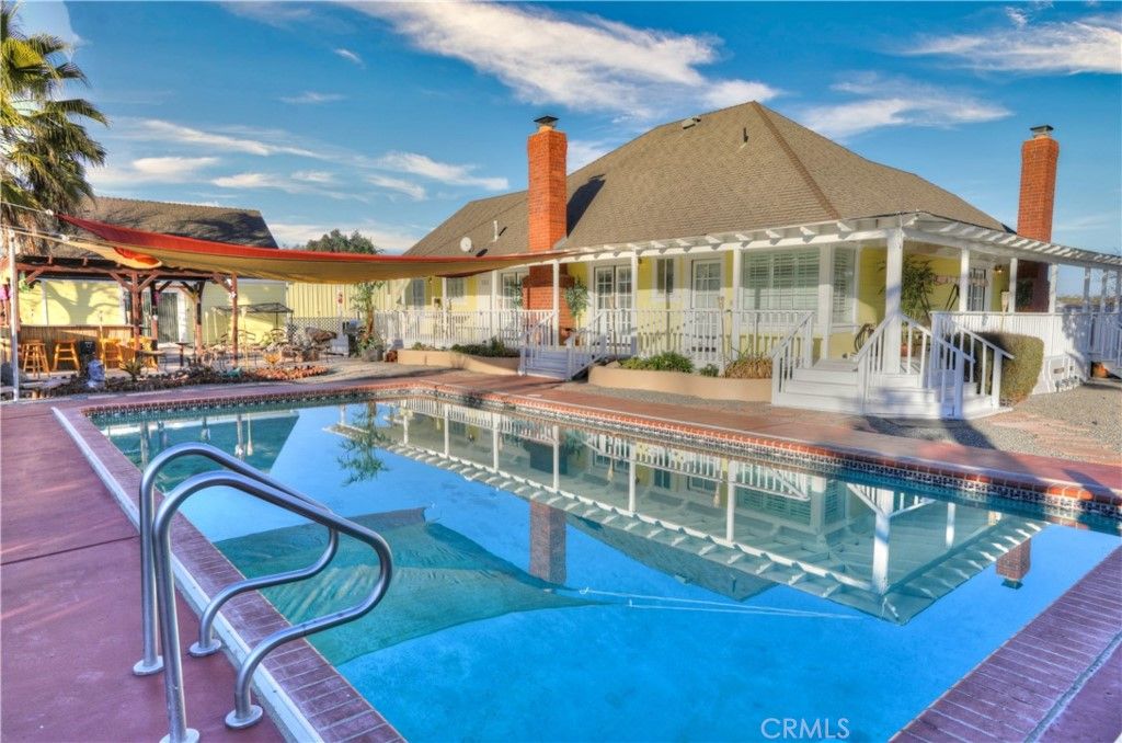 listing image 130721804005873922411