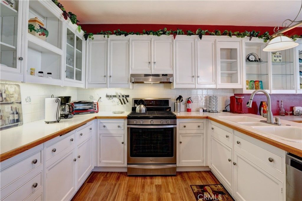 listing image 130726118682313829860